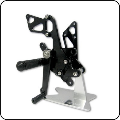 ESTRIBERAS MULTI REGULABLES COLOR NEGRO HONDA CBR1